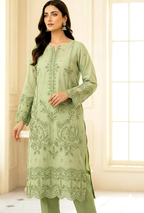 3 piece embroiderd winter karandi unstiched dress