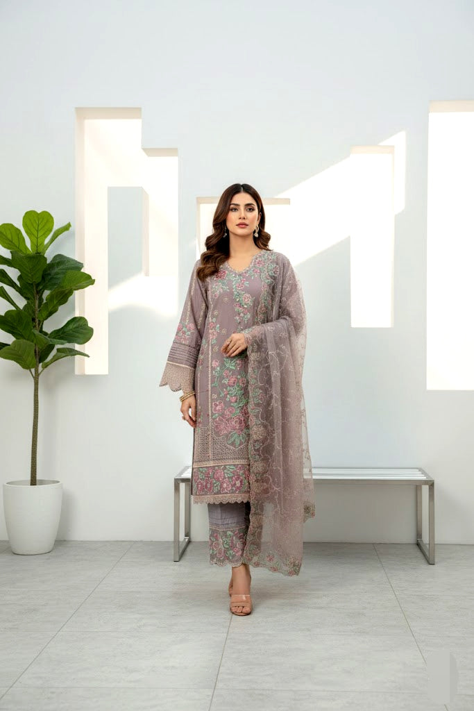 ✨ 3 Piece Luxury Embroidered Suit – Elegant & Sophisticated